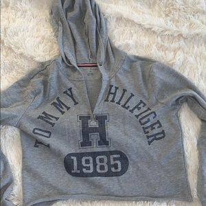 TOMMY HILFIGER Cropped Sweatshirt